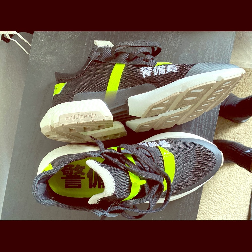Adidas men’s shoe